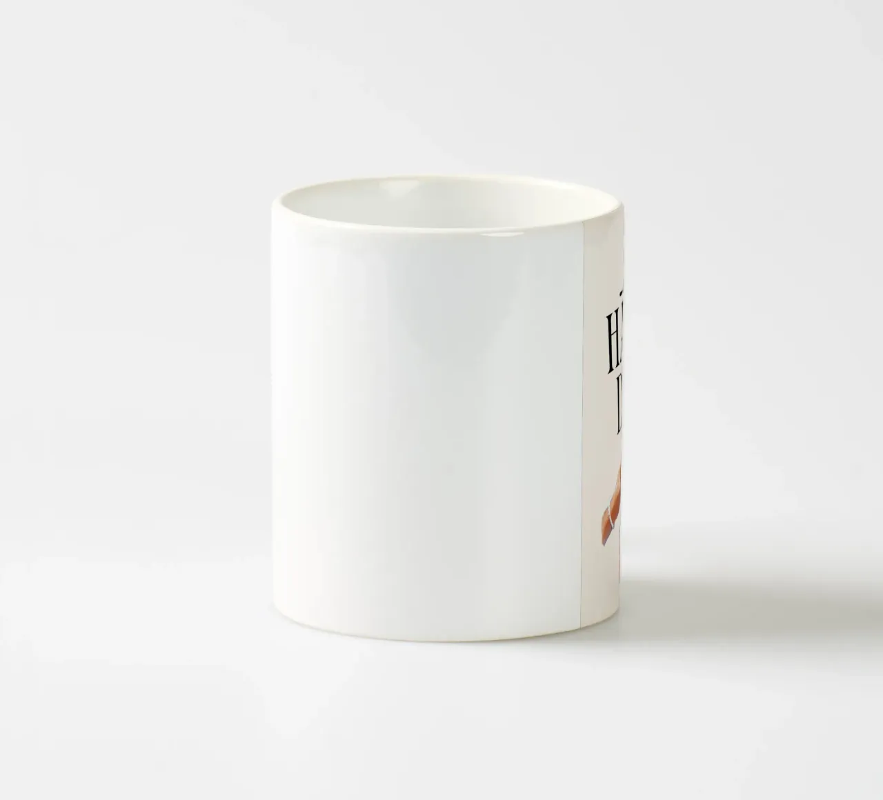 "Let's Have a Drink" – Retro Cheers Print with Clinking Glas Keramik Tasse von PrintCessStudio