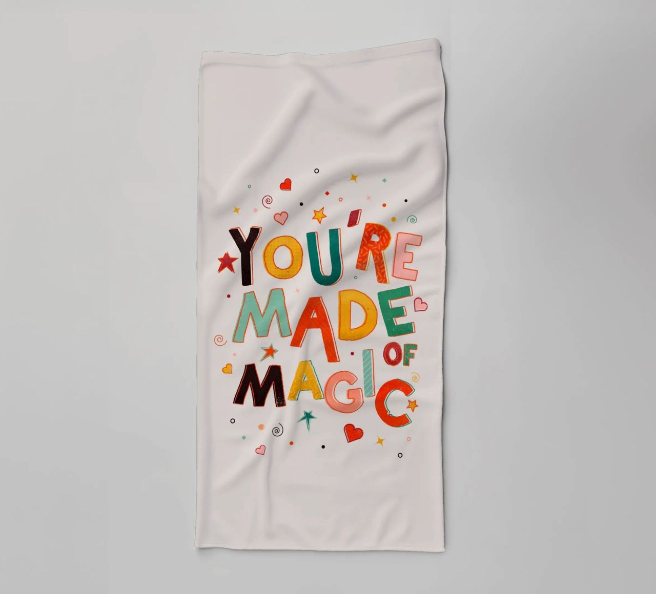 YOU'RE MADE OF MAGIC - colorful letters asciugamano da bagno da showmemars