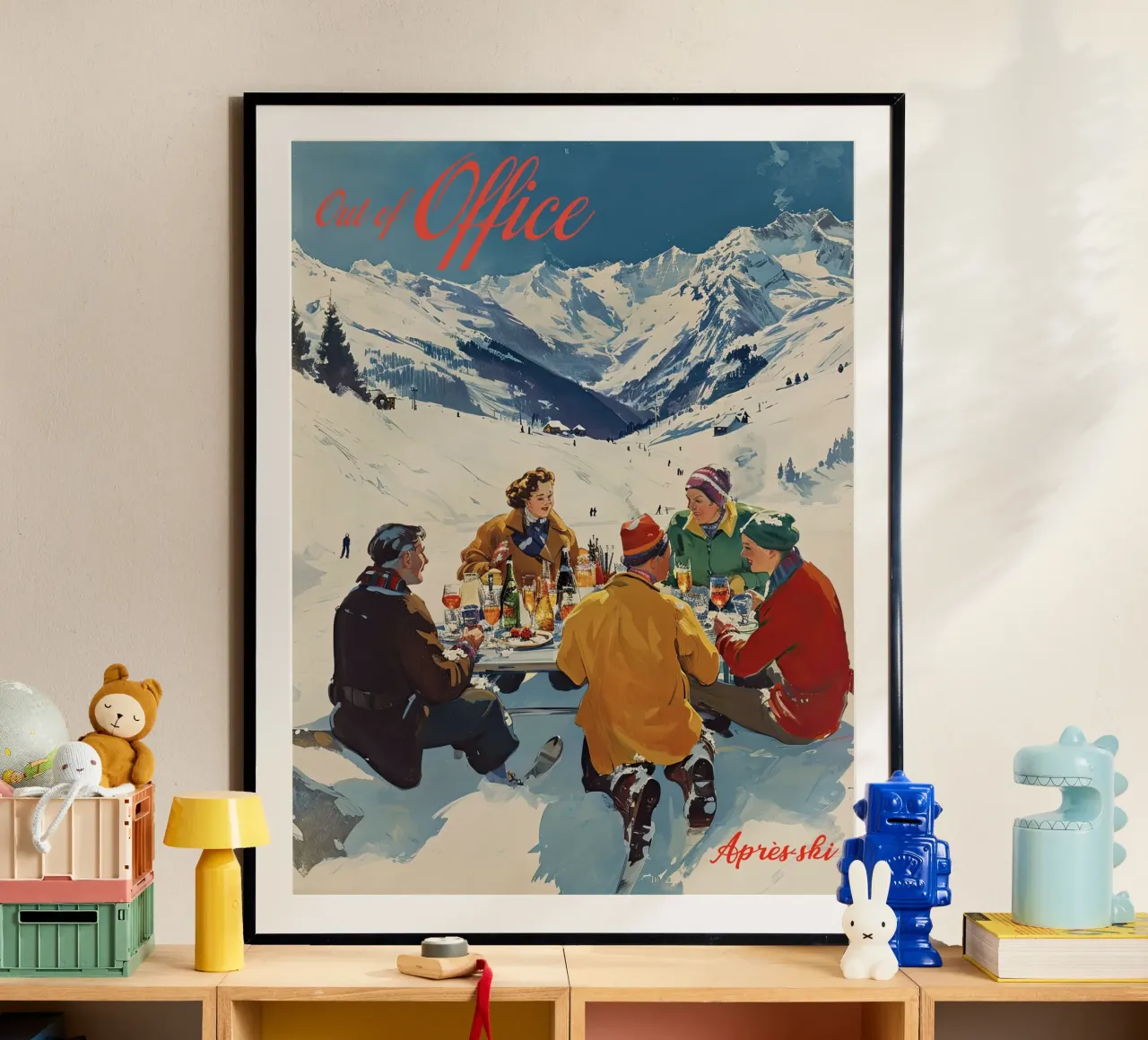 Fuori ufficio, Retro Apre Ski, Pista vintage, amici poster con telaio in legno da Peaches Art Prints