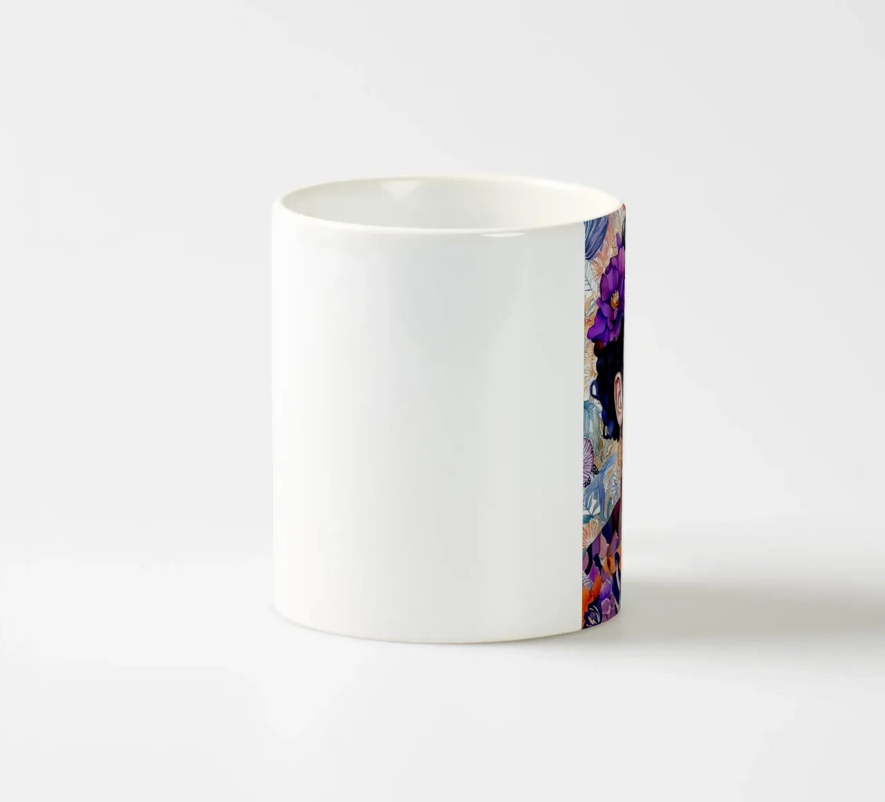 Ritratto di donna con fiori tazza in ceramica da Justyna Jaszke JBJart