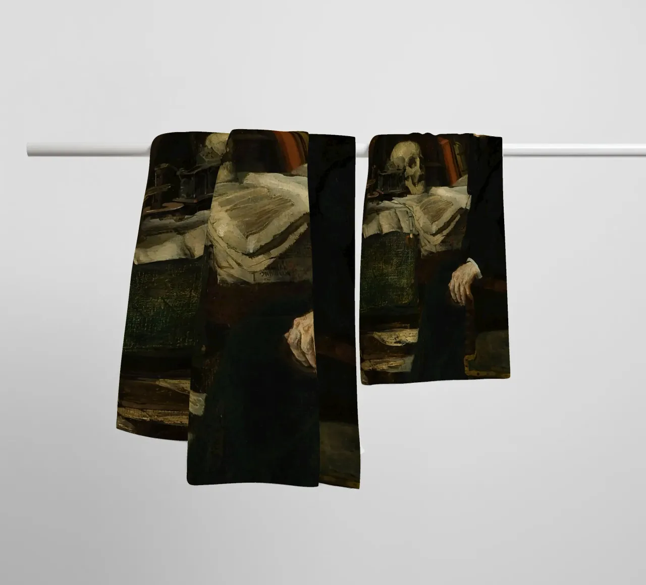 Eilif Peterssen: "Immersi nei propri studi" asciugamano da bagno da Little Art Histories