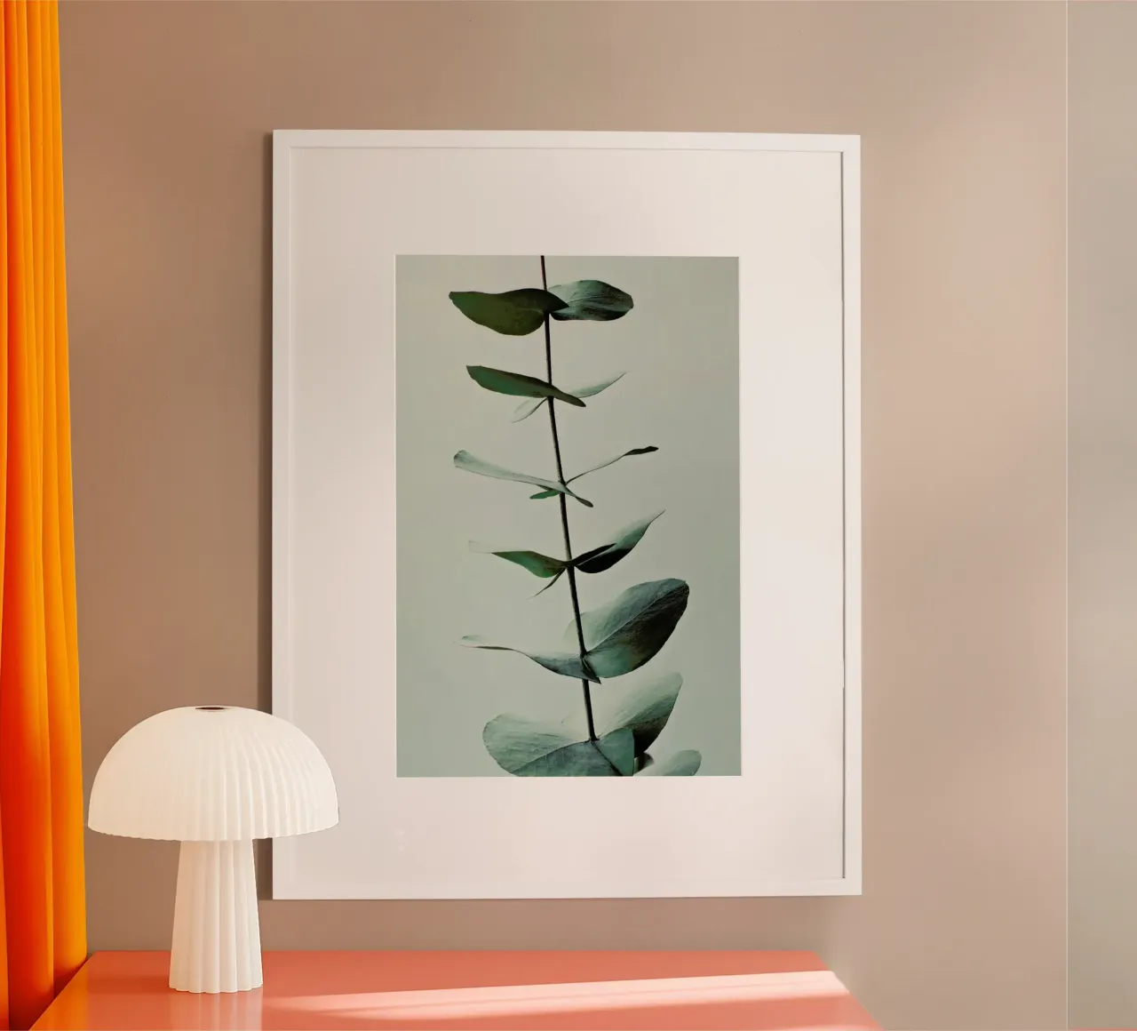 Eucalyptus Green poster con telaio in plastica da Monika Strigel