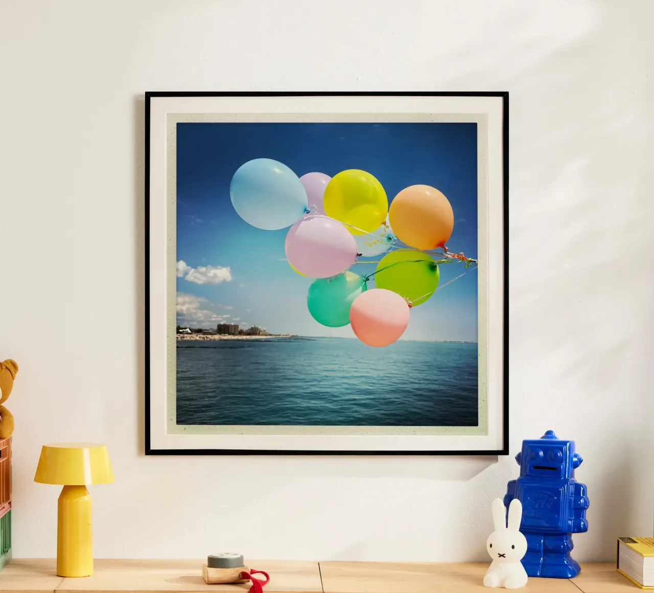 Ballons poster con telaio in legno da Flo Klein
