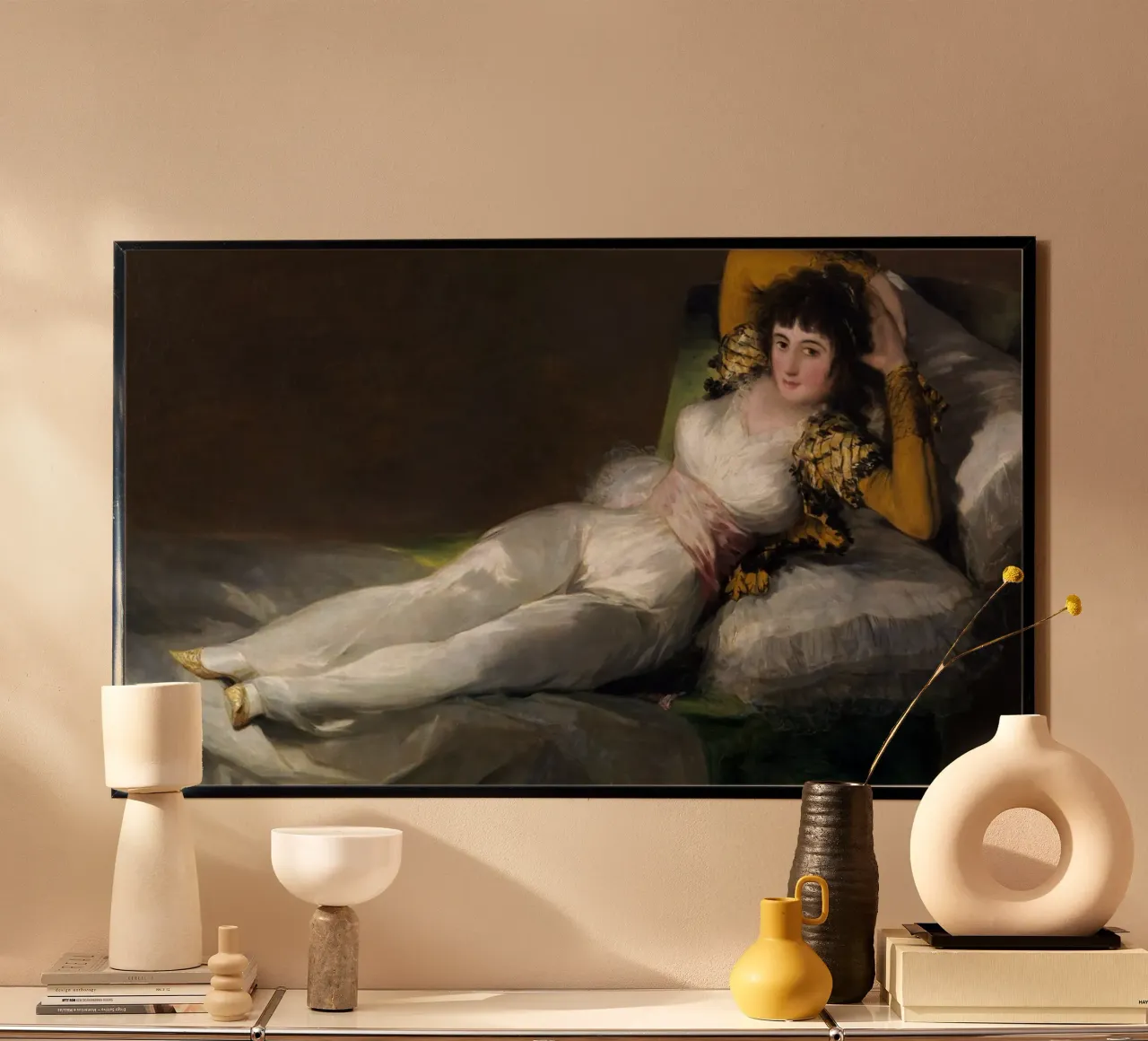 Goya - La Maja vestita poster con telaio in alluminio da Timeless Artworks