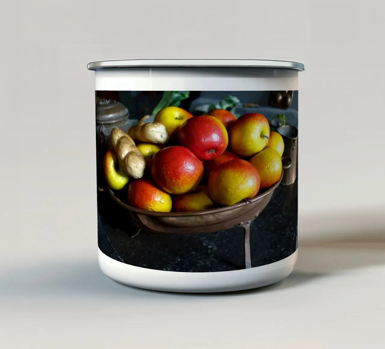 Natura morta tazza in smalto da Massimo Frascogna