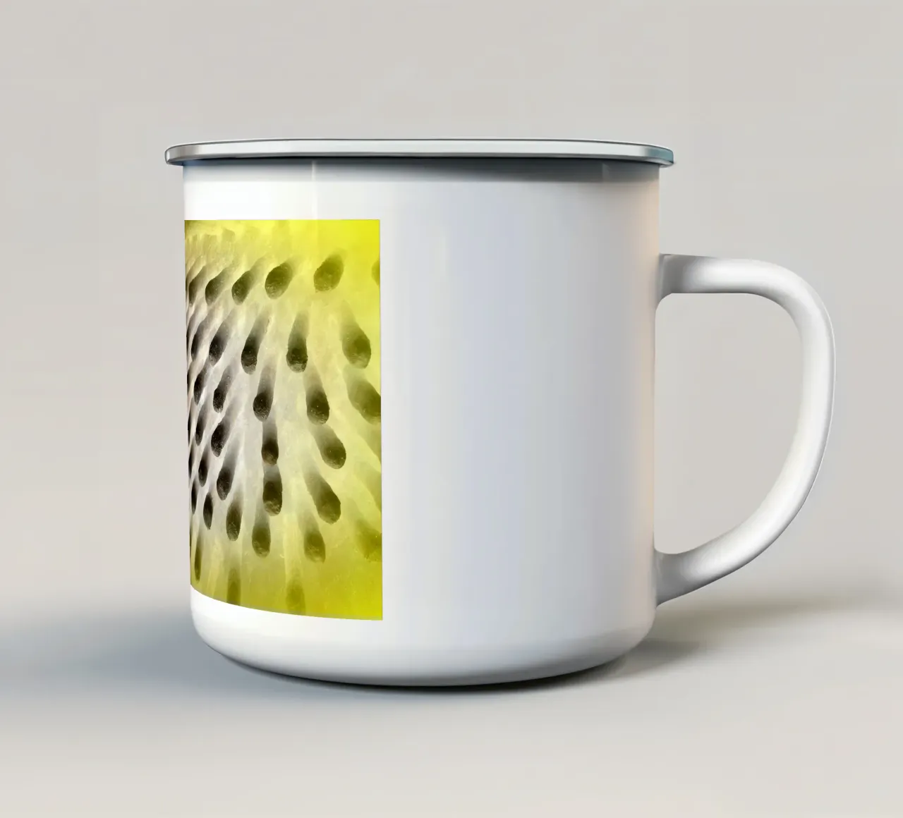 Nero e giallo tazza in smalto da Massimo Frascogna