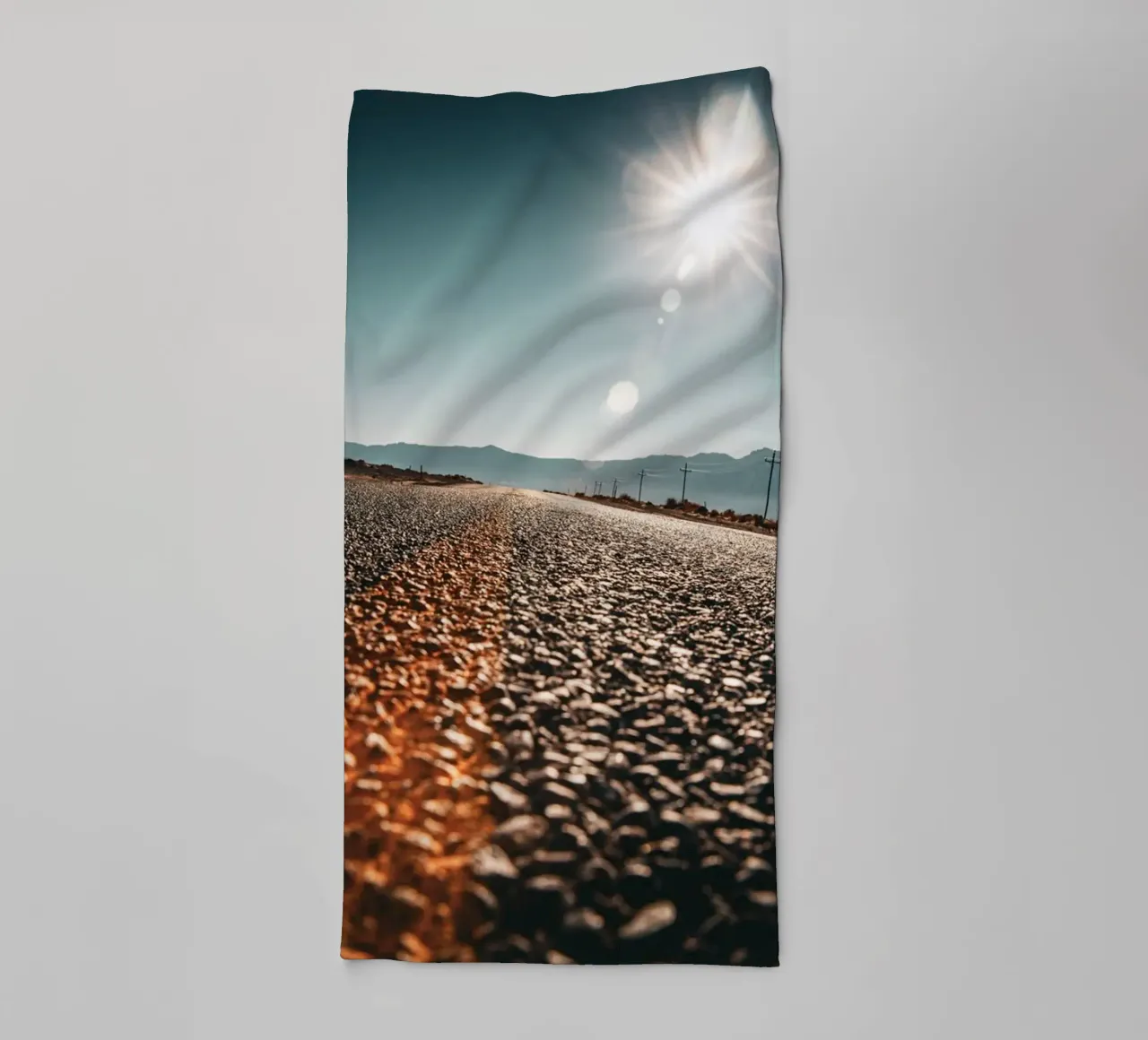 Asphalt asciugamano da bagno da Flo Klein