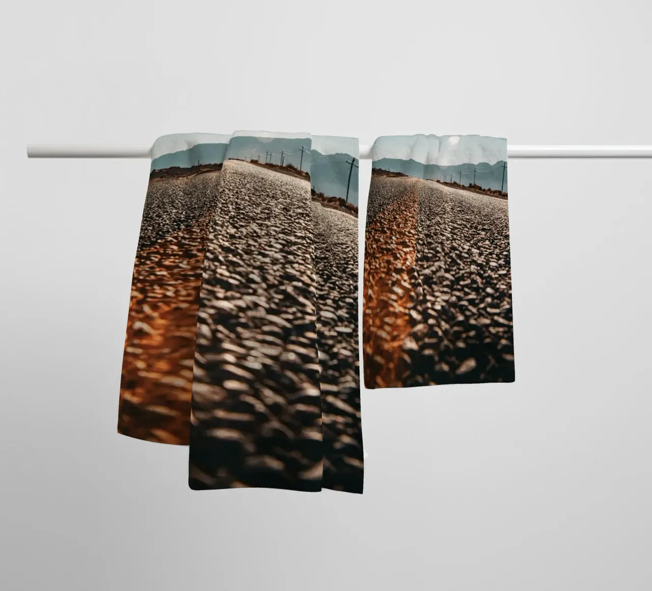 Asphalt asciugamano da bagno da Flo Klein