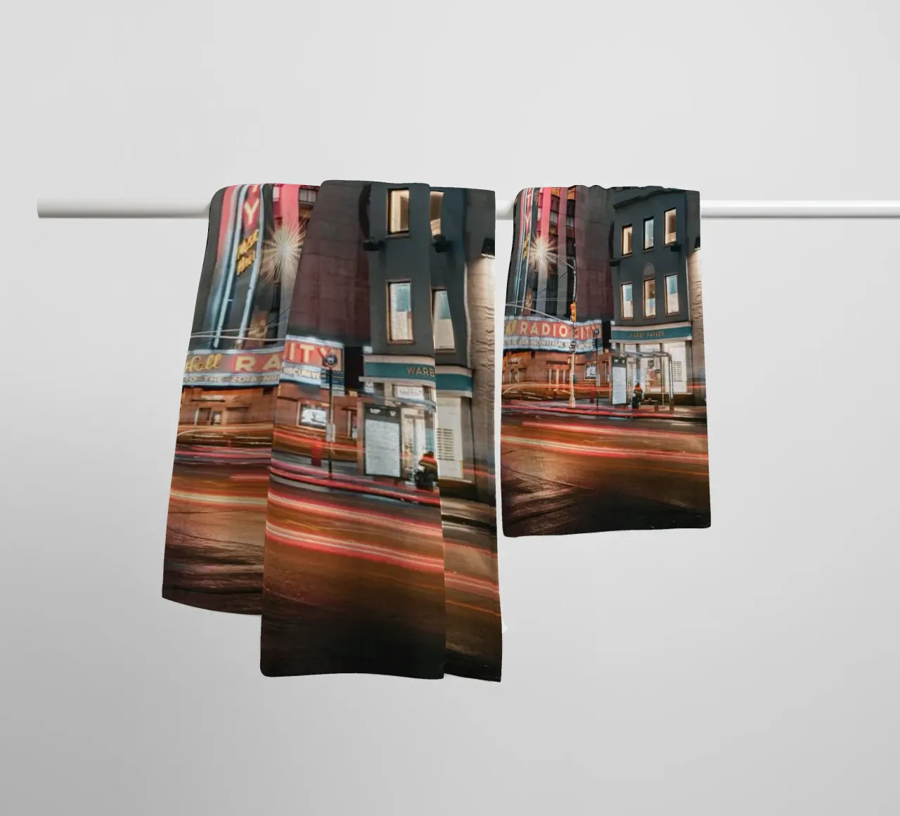 New York Streets asciugamano da bagno da Flo Klein