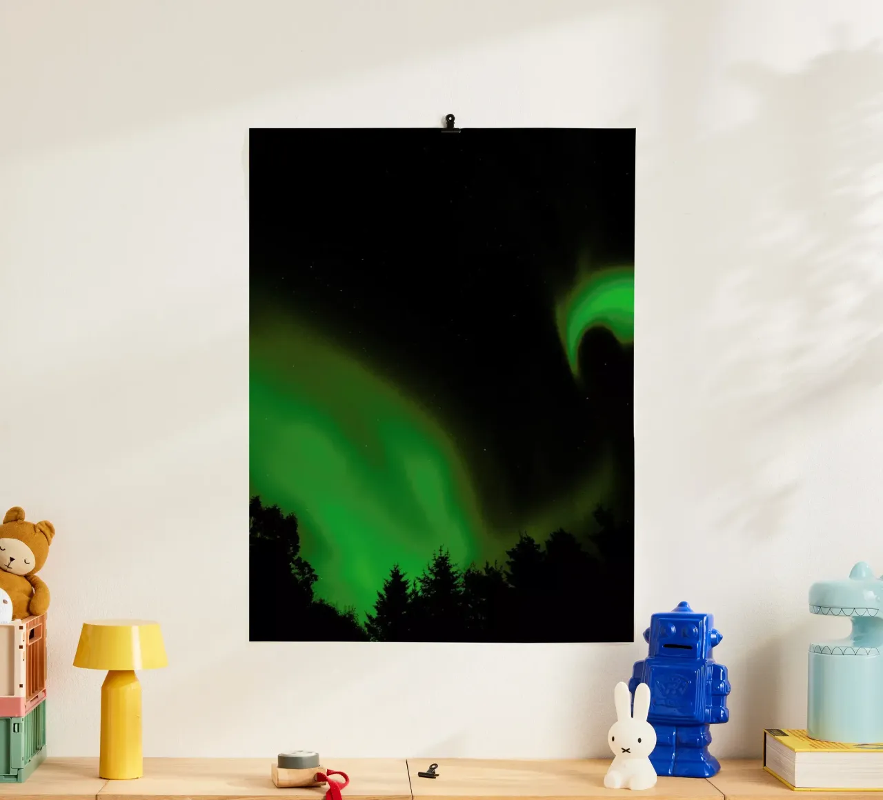 The Northern Lights 05 poster con telaio in plastica da Nur Mut