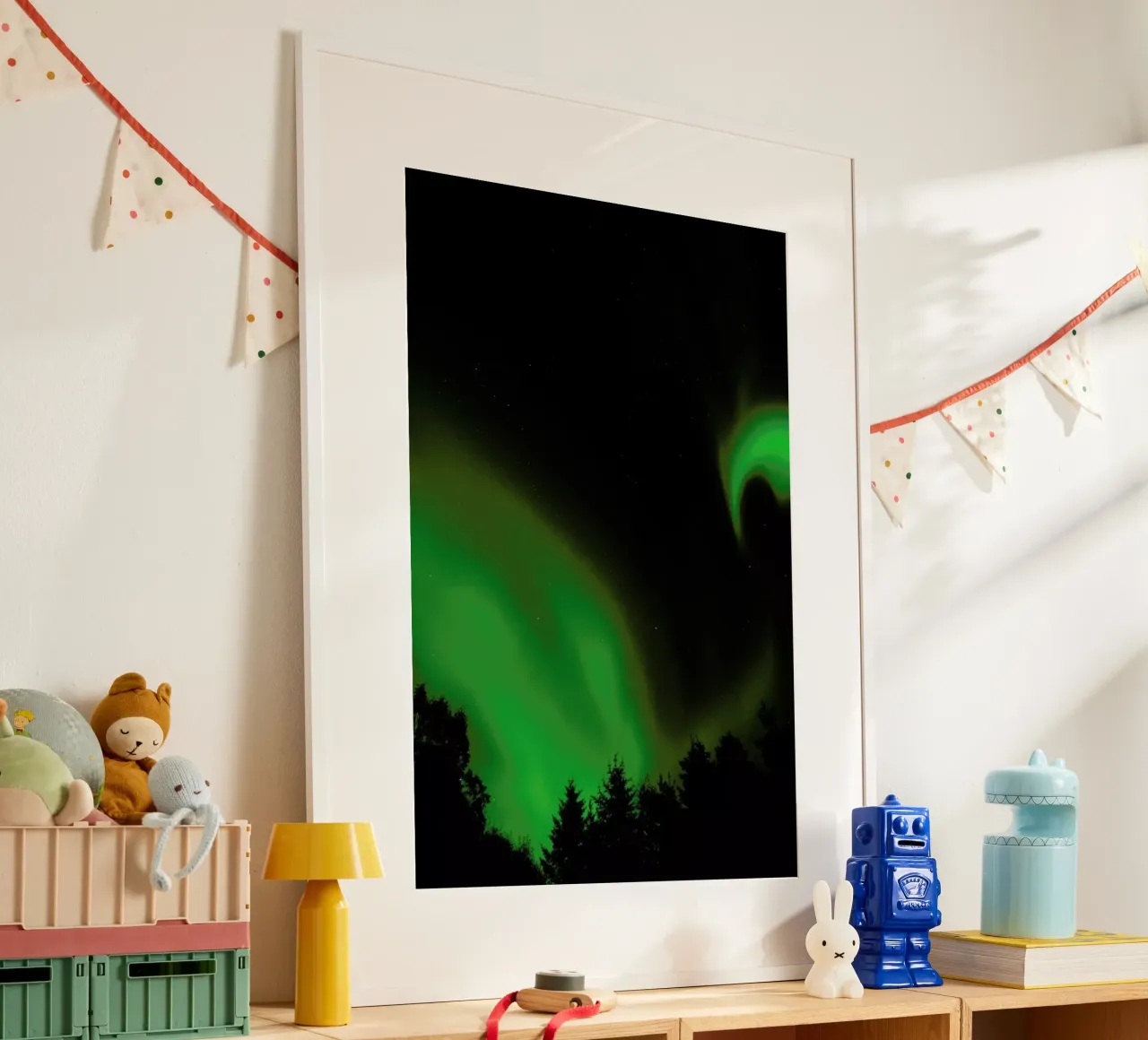 The Northern Lights 05 poster con telaio in plastica da Nur Mut