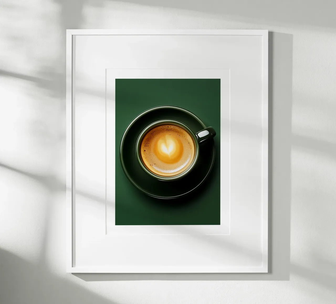 Tazza di caffè su sfondo verde poster da Spice & Style