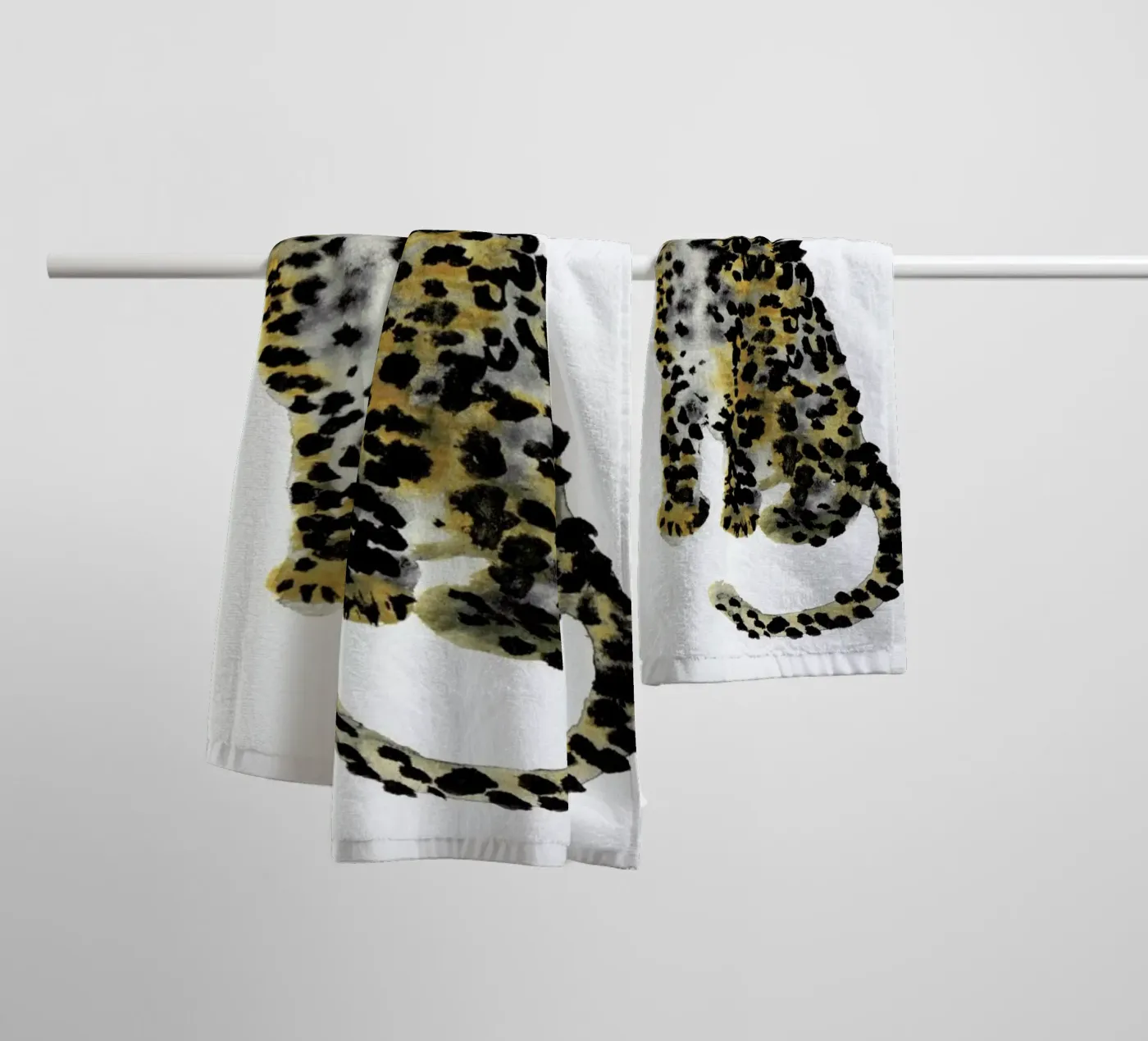 Leopard II towel by Farina Kuklinski