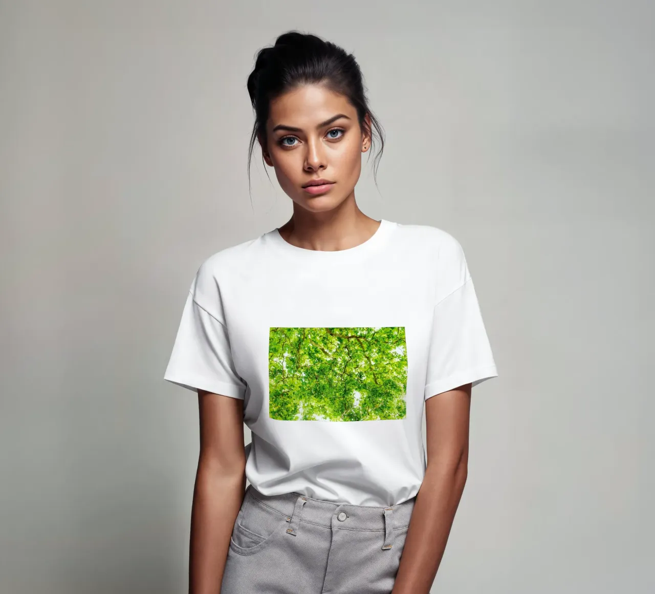 Hazel Tree t-shirt da Curious Collections by Marielle Leenders