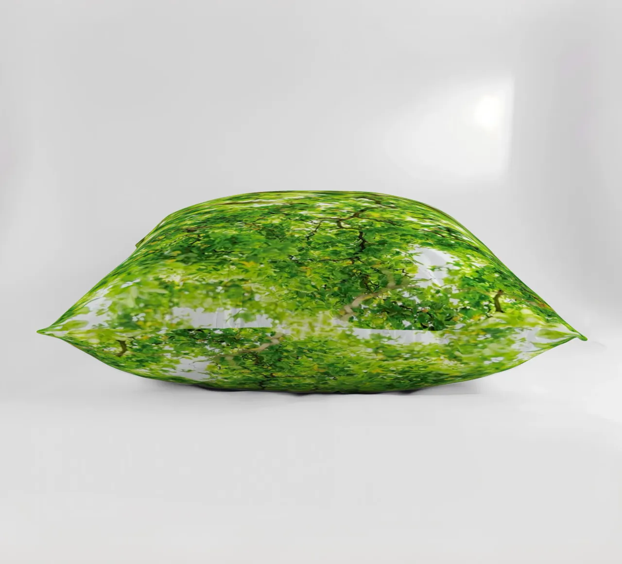 Hazel Tree cuscino da Curious Collections by Marielle Leenders