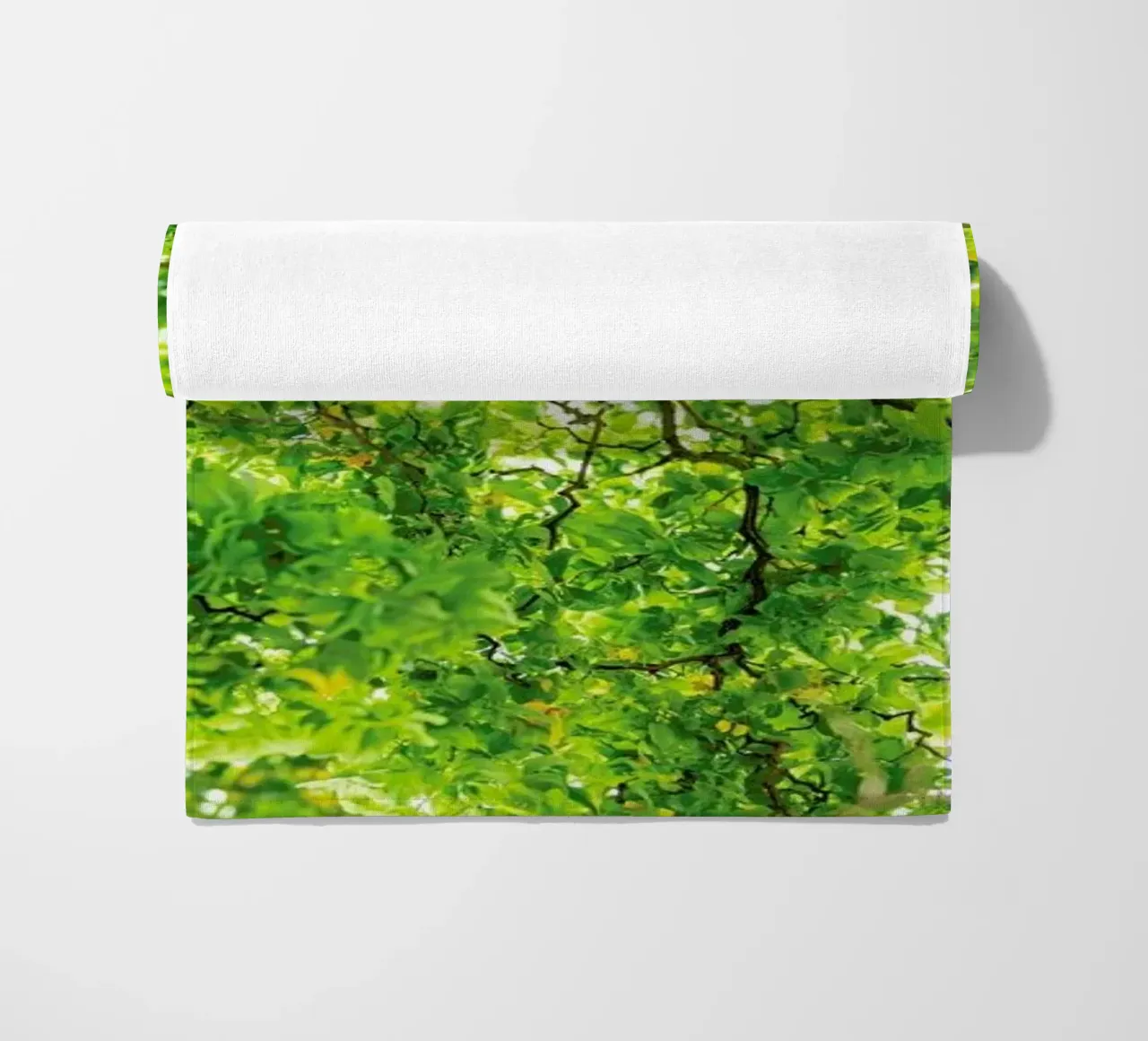 Hazel Tree telo mare da Curious Collections by Marielle Leenders