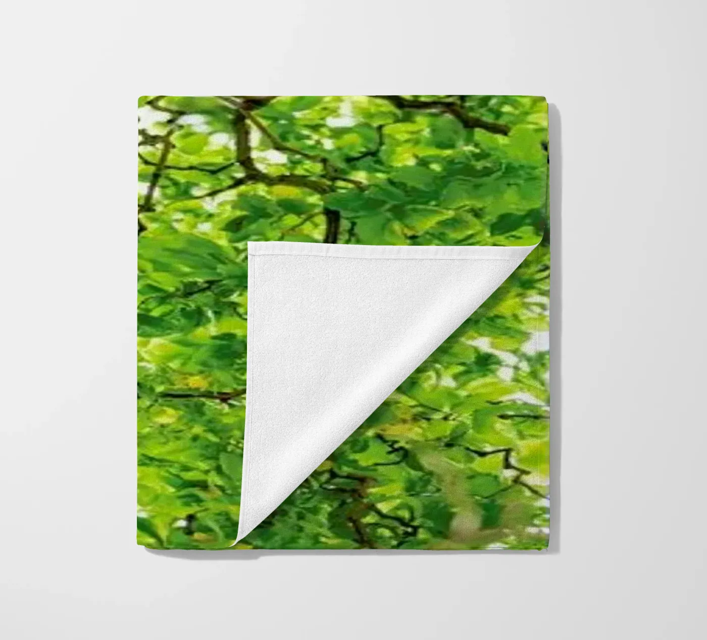 Hazel Tree telo mare da Curious Collections by Marielle Leenders