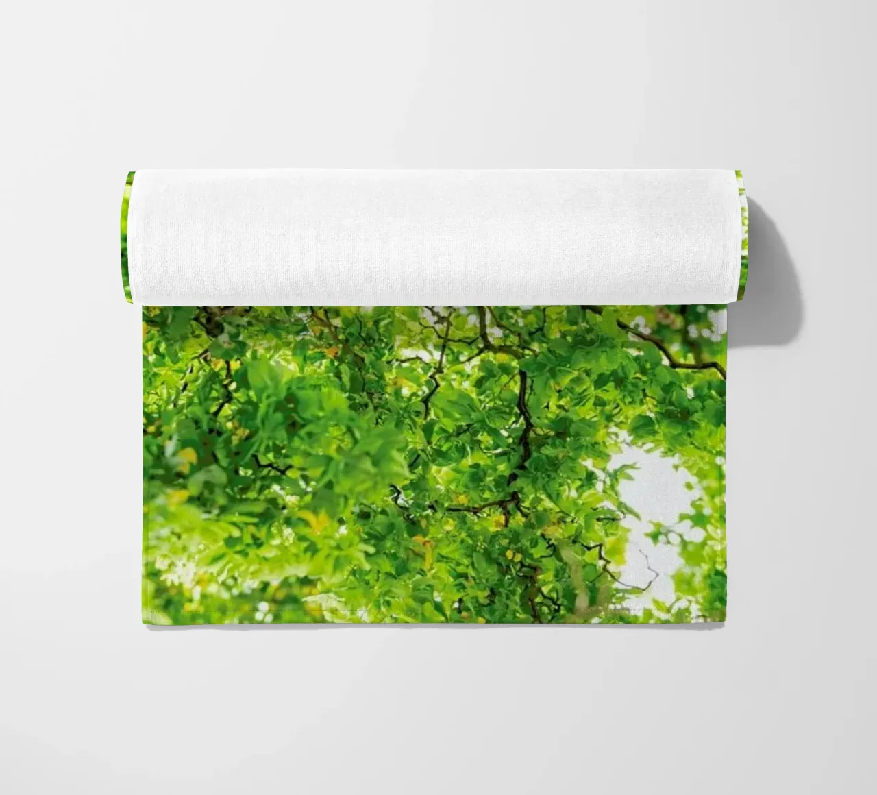 Hazel Tree telo mare da Curious Collections by Marielle Leenders