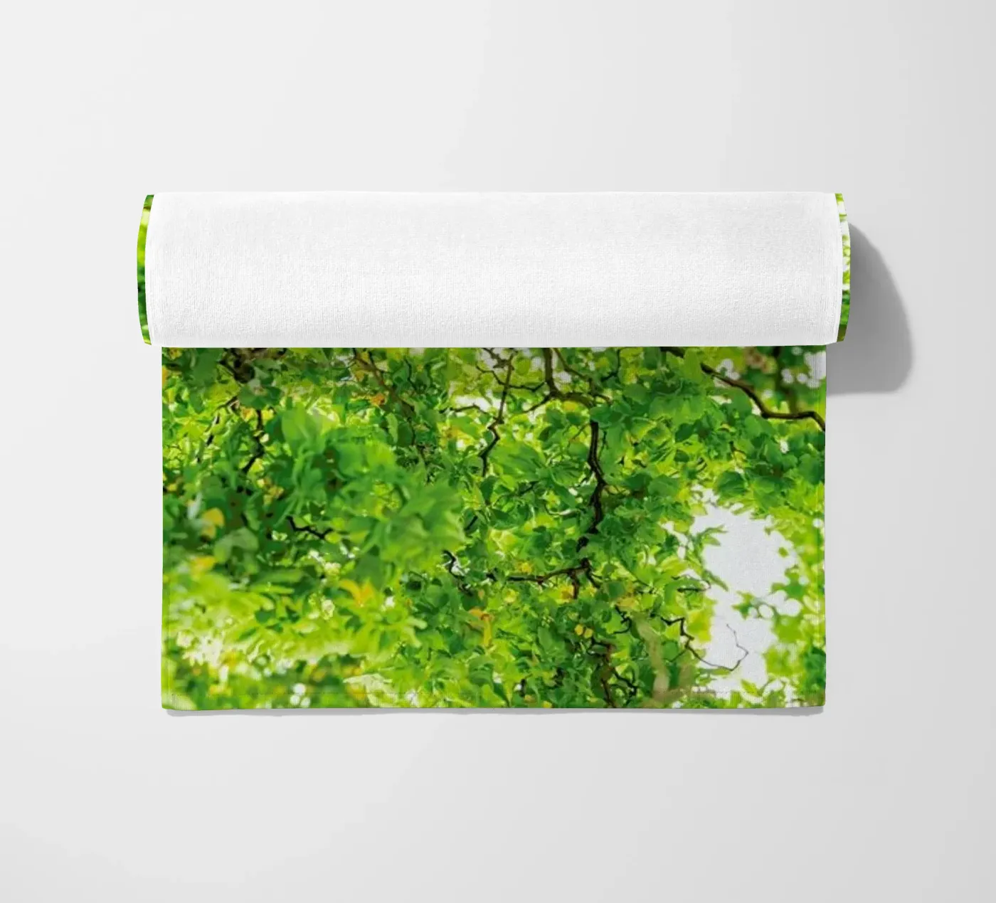 Hazel Tree telo mare da Curious Collections by Marielle Leenders