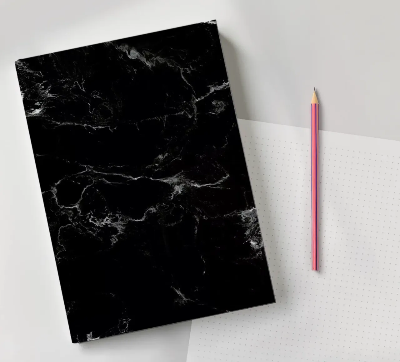 Schwarzer Marmor notebook by Amy & Kurt