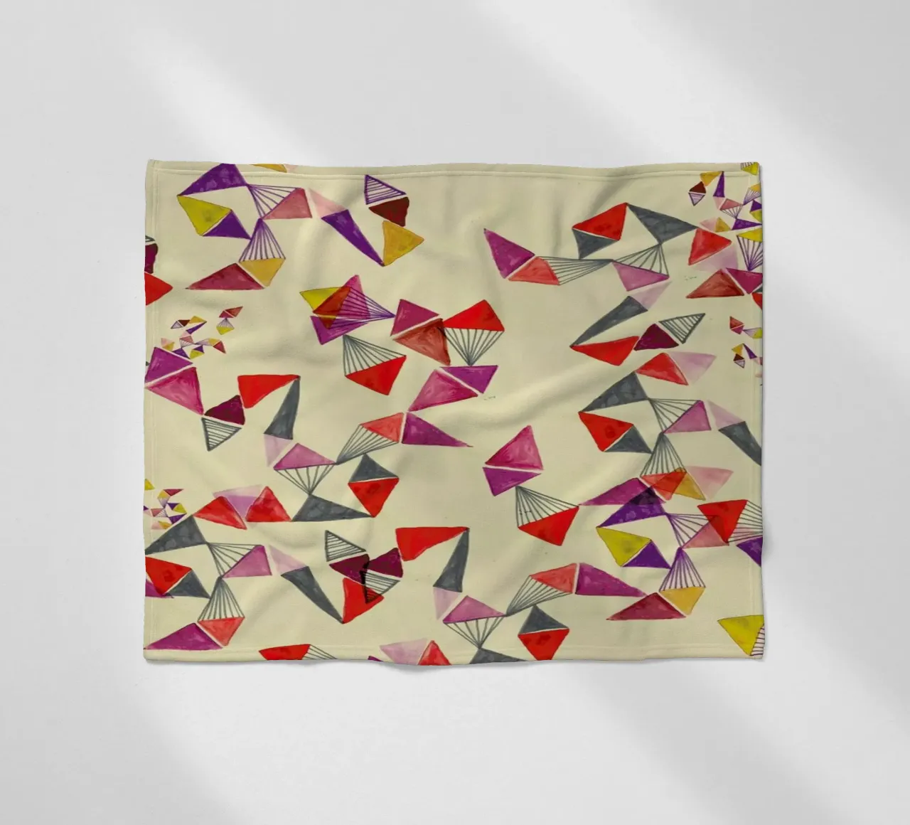 Watercolour triangles coperta in pile da Vasare Nar