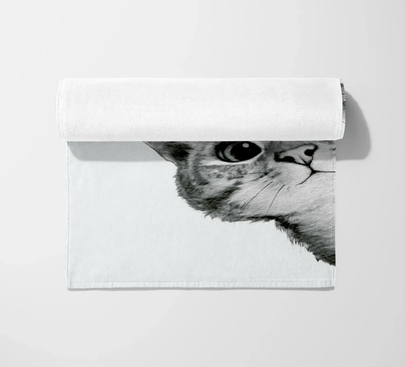 Sneaky Cat telo mare da Laura Graves