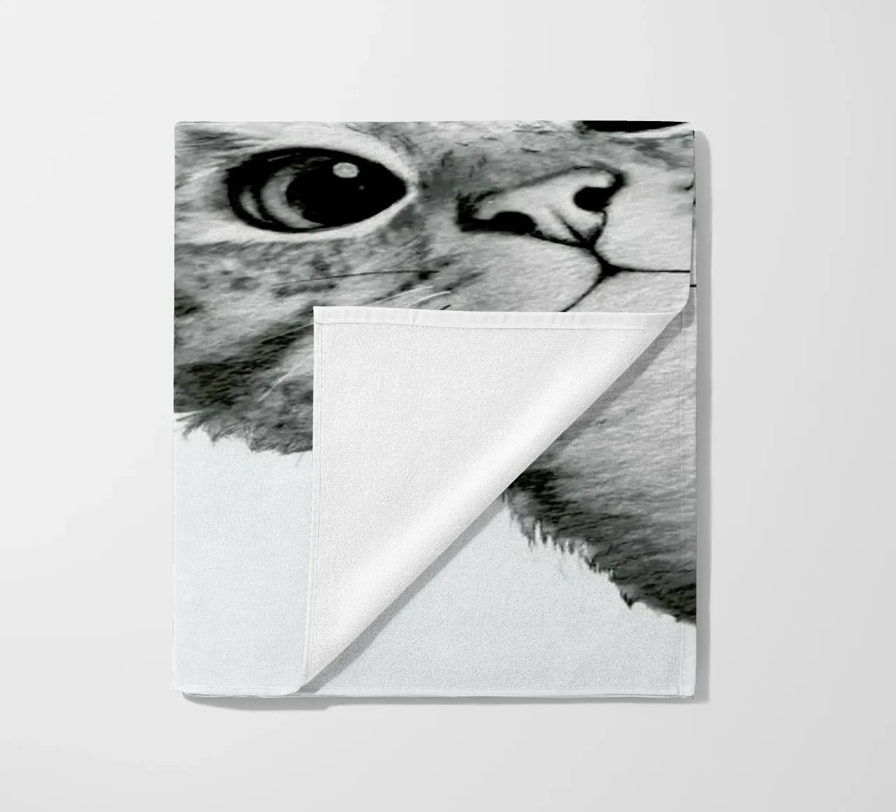 Sneaky Cat telo mare da Laura Graves