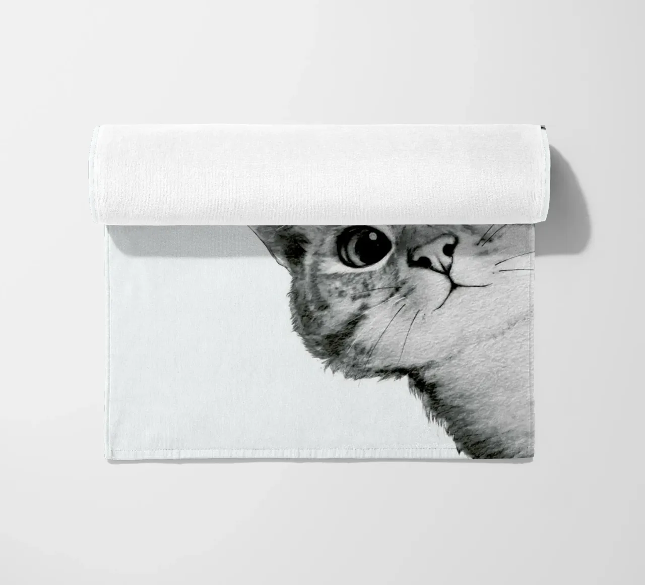 Sneaky Cat telo mare da Laura Graves