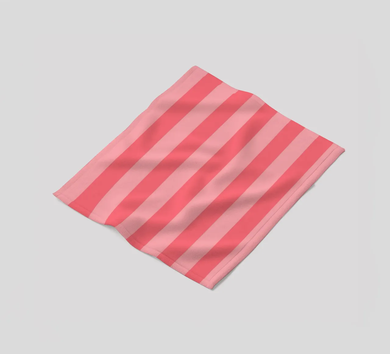 "Modern Stripes" – Bold Red & Pink Geometric Print coperta in pile da PrintCessStudio