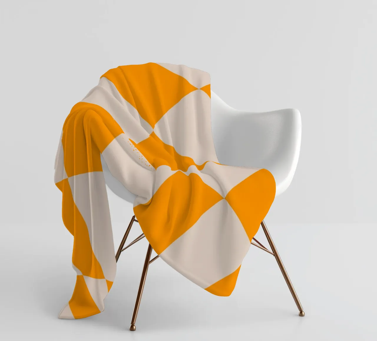"Checkerboard Glow" – Orange & Beige Checkered Print coperta in pile da PrintCessStudio