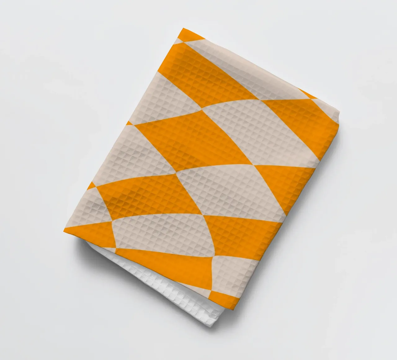 "Checkerboard Glow" – Orange & Beige Checkered Print canovaccio da cucina da PrintCessStudio