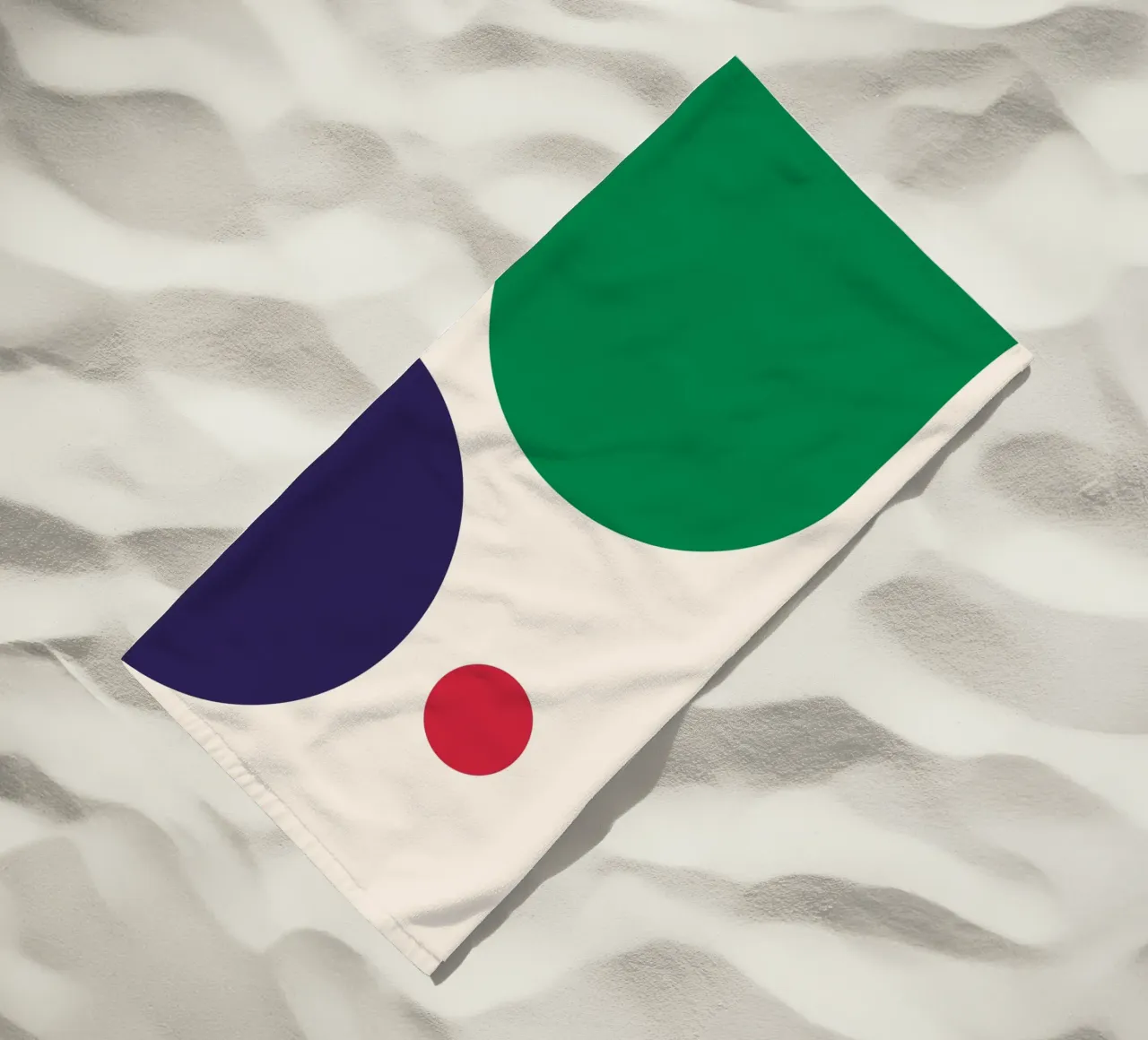Dynamic Bauhaus Geometric Art Print – Bold Blue, Red & Green telo mare da PrintCessStudio