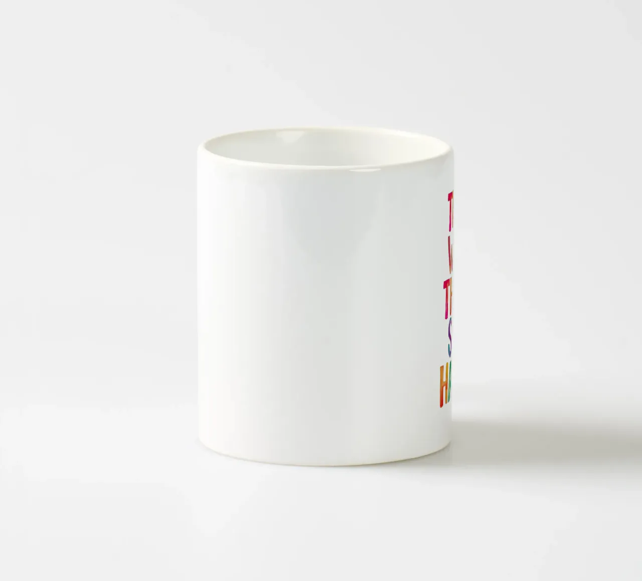 This is Where the Fun Stuff Happens Tipografía arco iris taza de cerámica de THE MOTIVATED TYPE