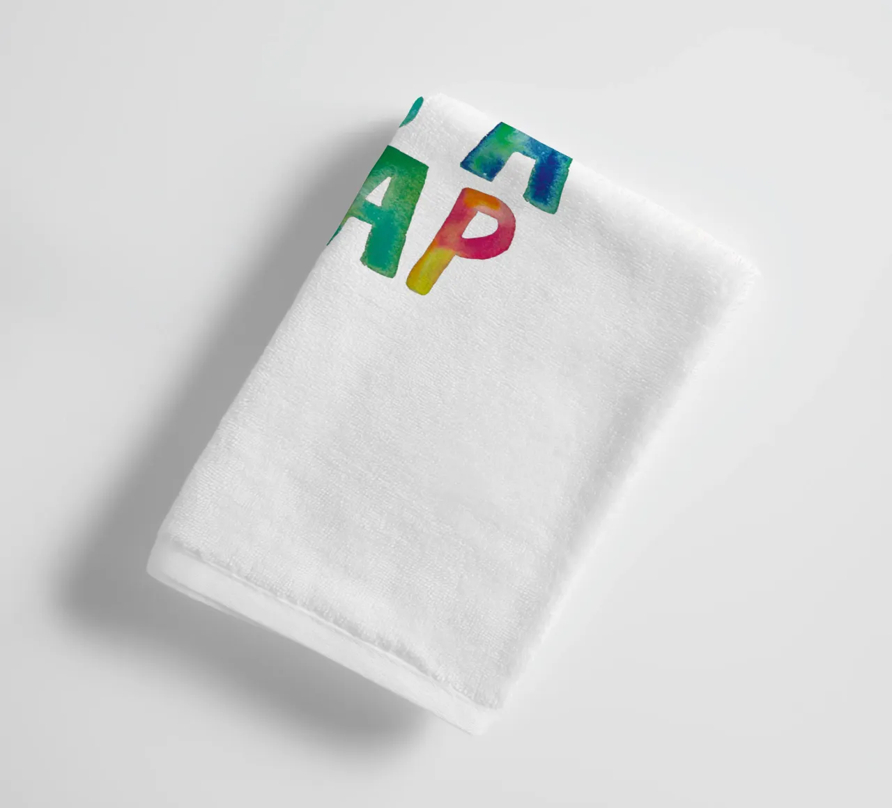Non crescere è una trappola Design tipografico arcobaleno asciugamano da bagno da THE MOTIVATED TYPE