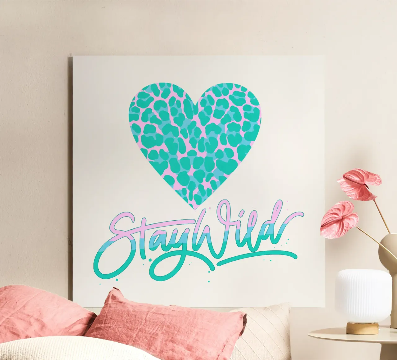Rester sauvage. Devise de la vie. Cœur avec motif léopard. alu dibond de CalliLetters