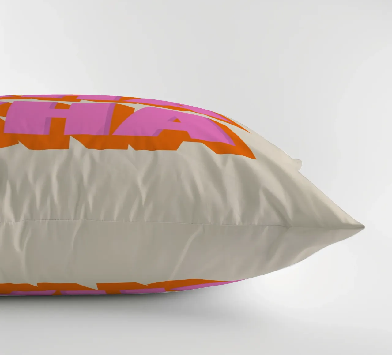 Retro "Cha Cha Cha" Typography Art Print In Pink And Orange cuscino da showmemars