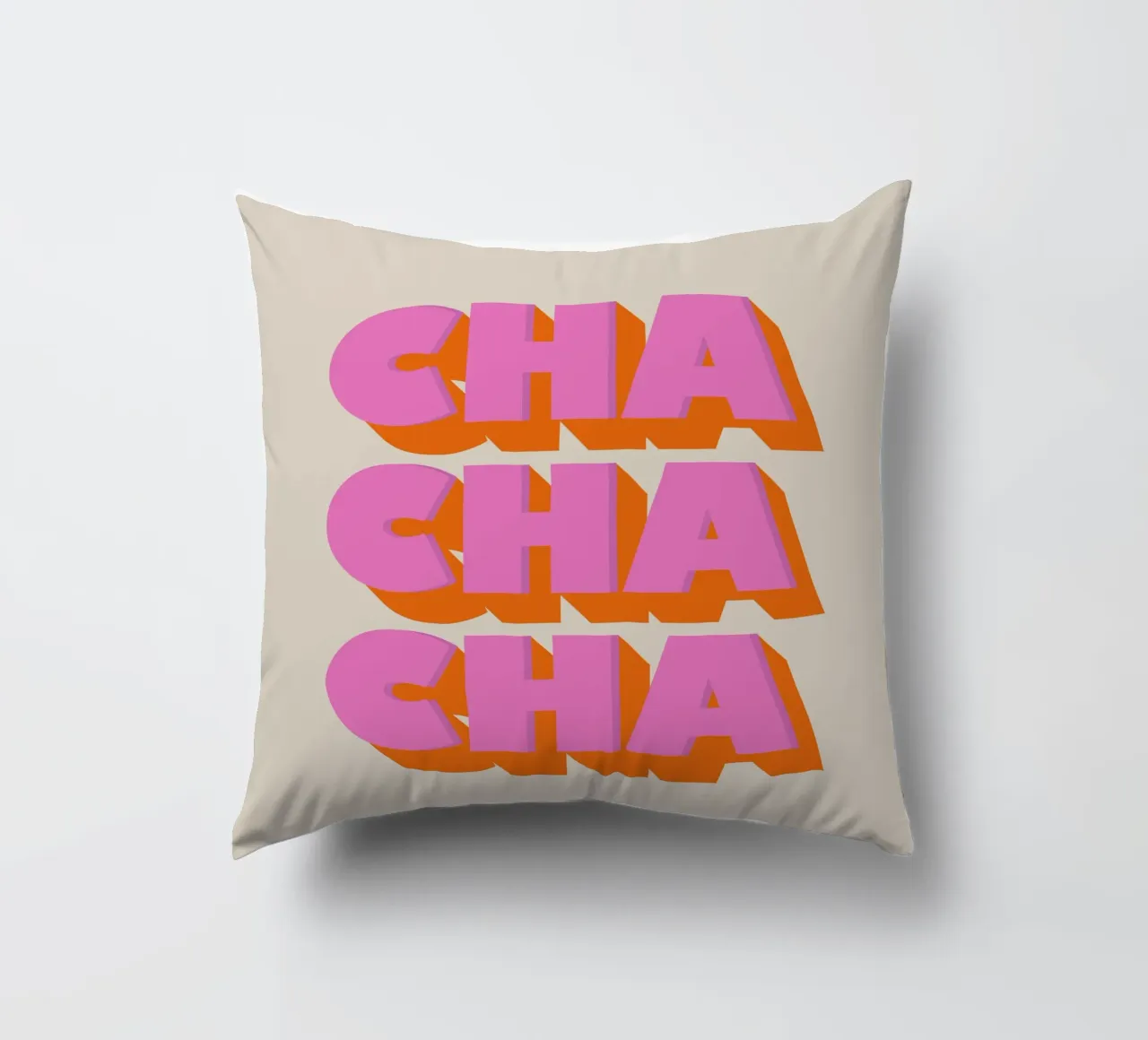 Retro "Cha Cha Cha" Typography Art Print In Pink And Orange cuscino da showmemars