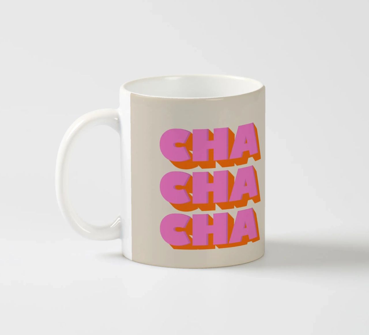 Retro "Cha Cha Cha" Typography Art Print In Pink And Orange tazza in ceramica da showmemars