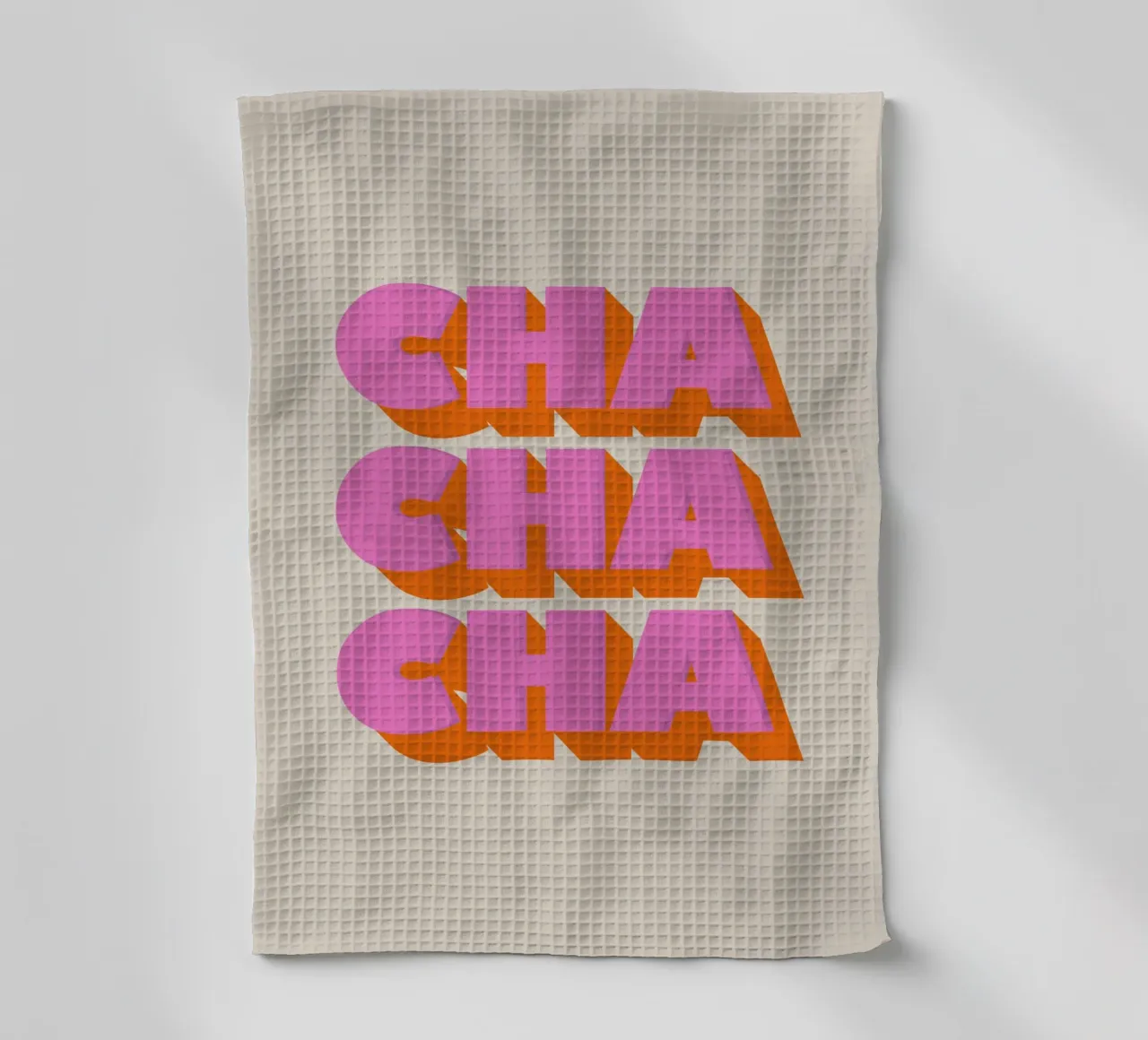 Retro "Cha Cha Cha" Typography Art Print In Pink And Orange Geschirrtuch von showmemars