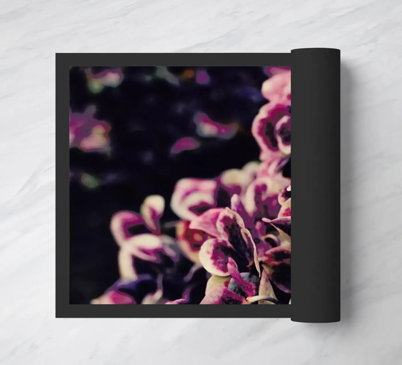 Deep Purple deurmat van Ingrid Beddoes