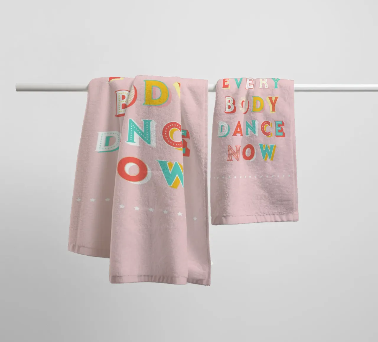 Pastel "Everybody Dance Now" Retro Typography asciugamano da bagno da showmemars