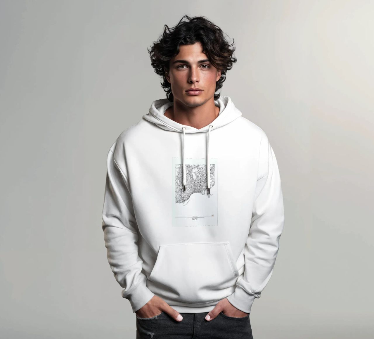 Nice Minimal felpa con cappuccio da Hubert Roguski