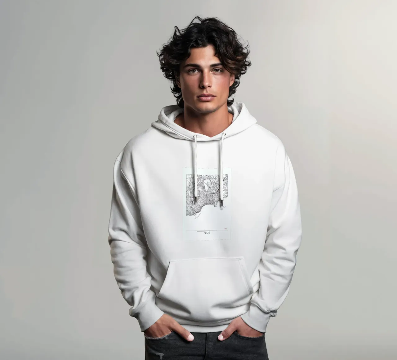 Nice Minimal felpa con cappuccio da Hubert Roguski