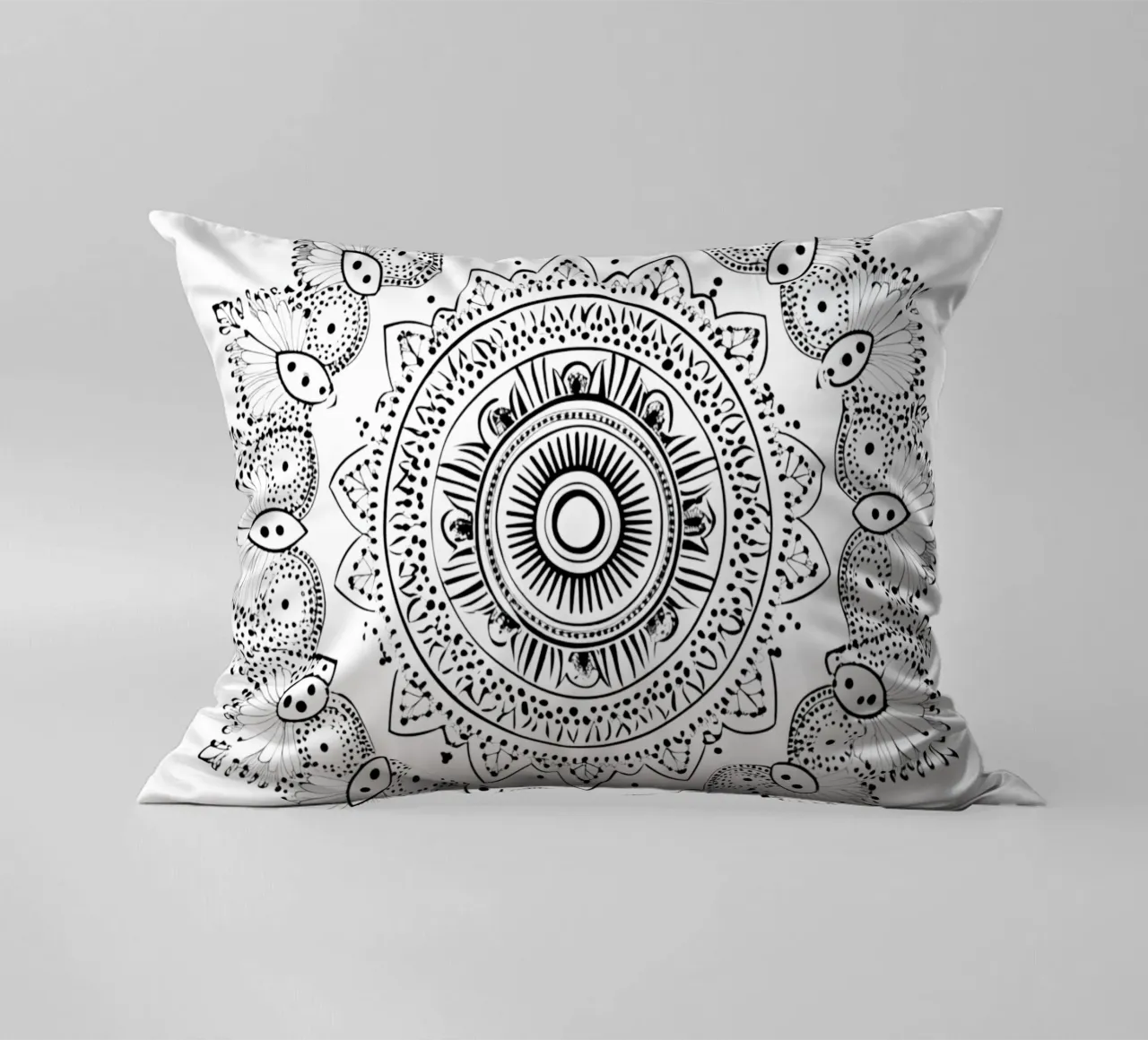 Mandala in bianco e nero cuscino da Spiritual Touch