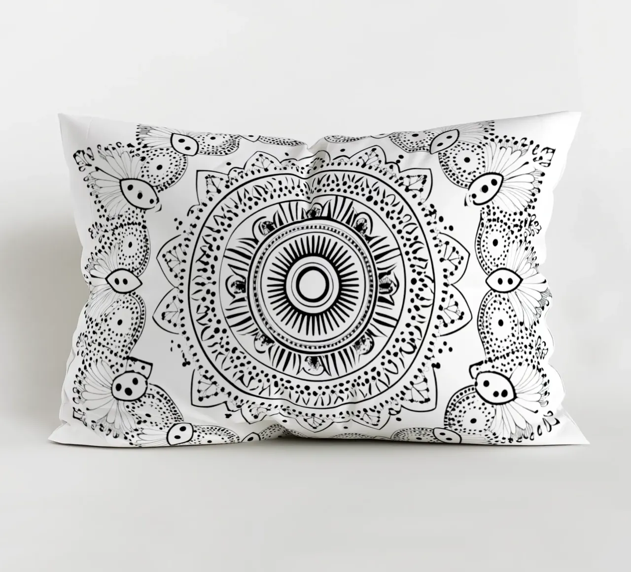 Mandala in bianco e nero cuscino da Spiritual Touch