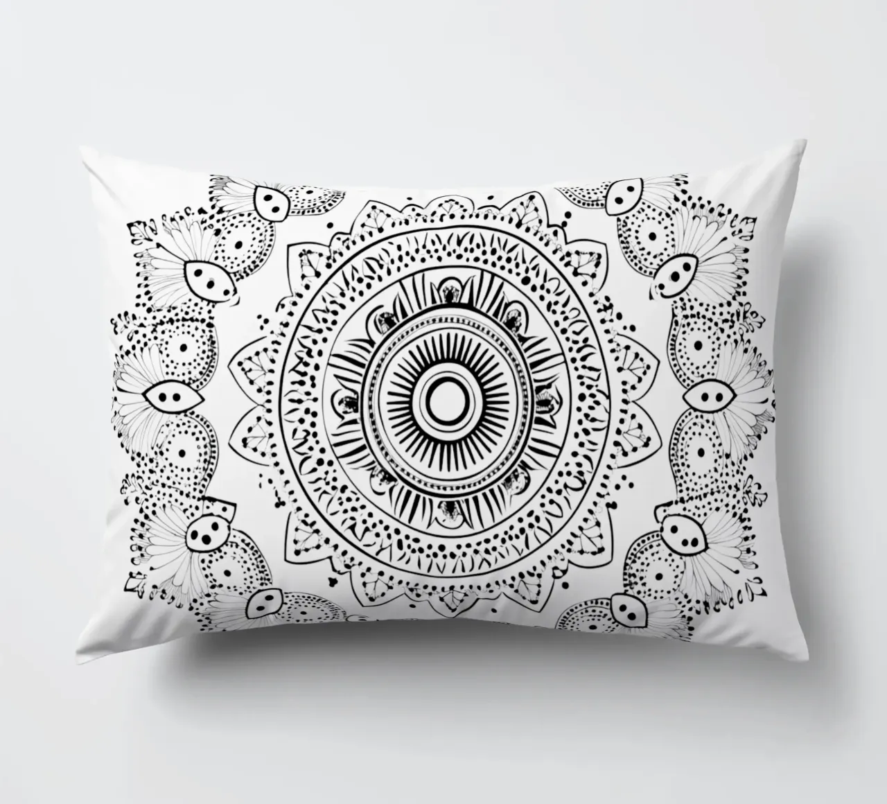 Mandala in bianco e nero cuscino da Spiritual Touch