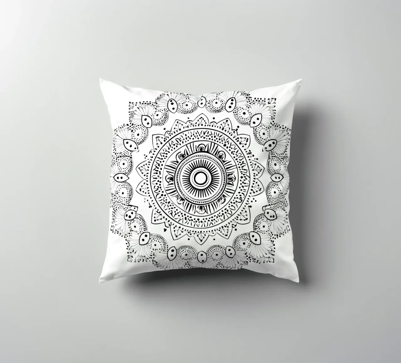 Mandala in bianco e nero cuscino da Spiritual Touch