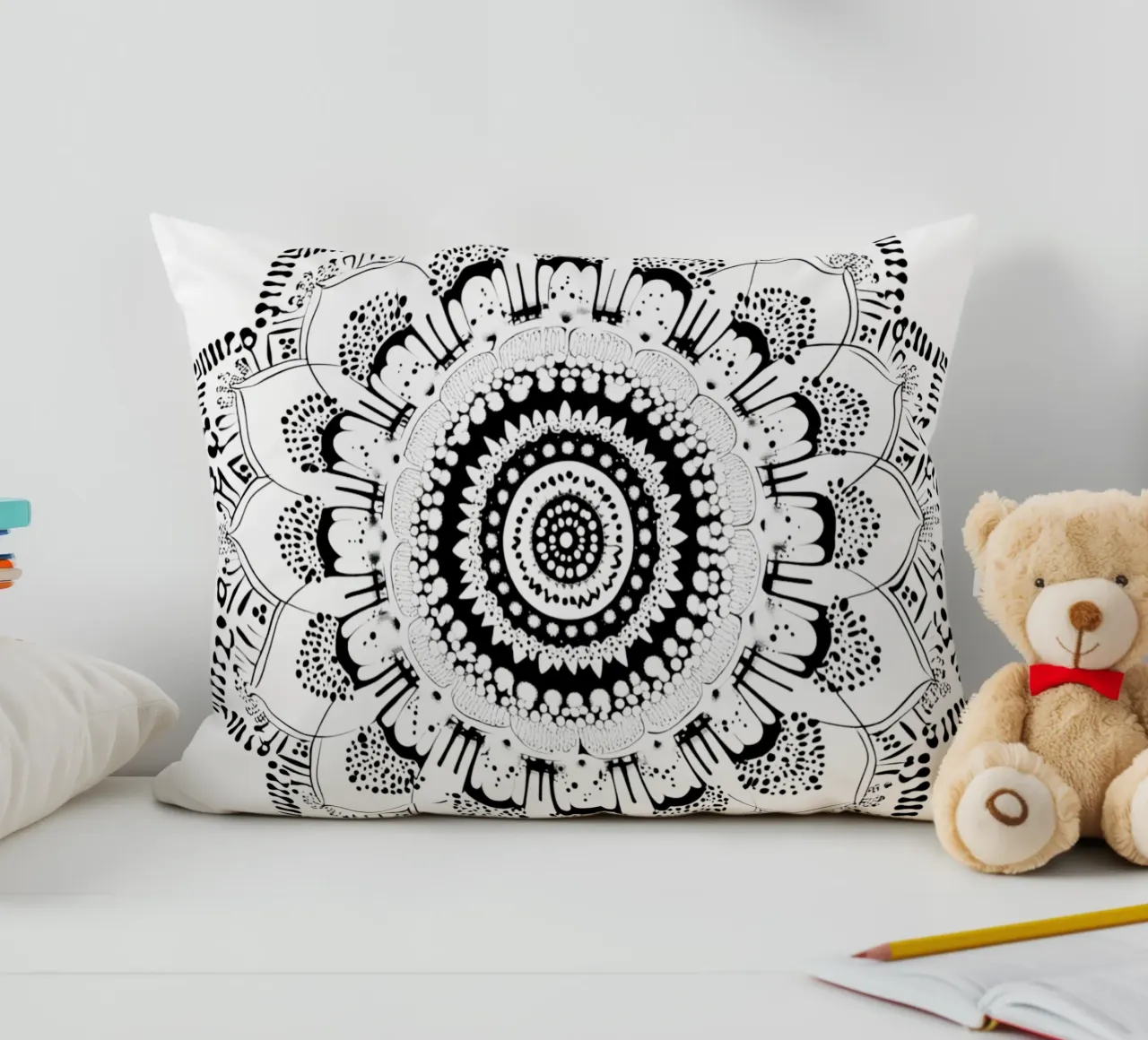 Mandala in bianco e nero cuscino da Spiritual Touch