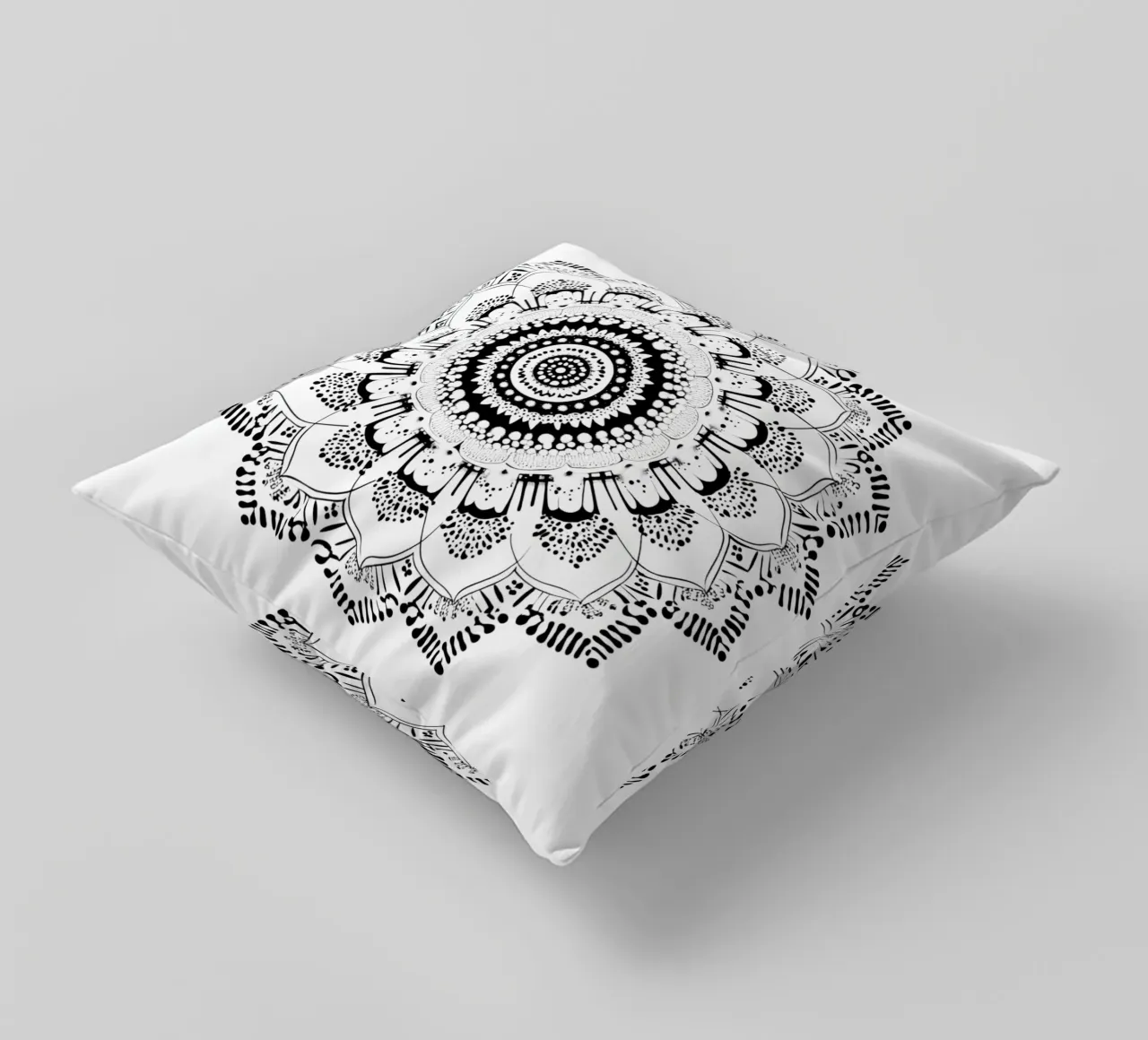 Mandala in bianco e nero cuscino da Spiritual Touch