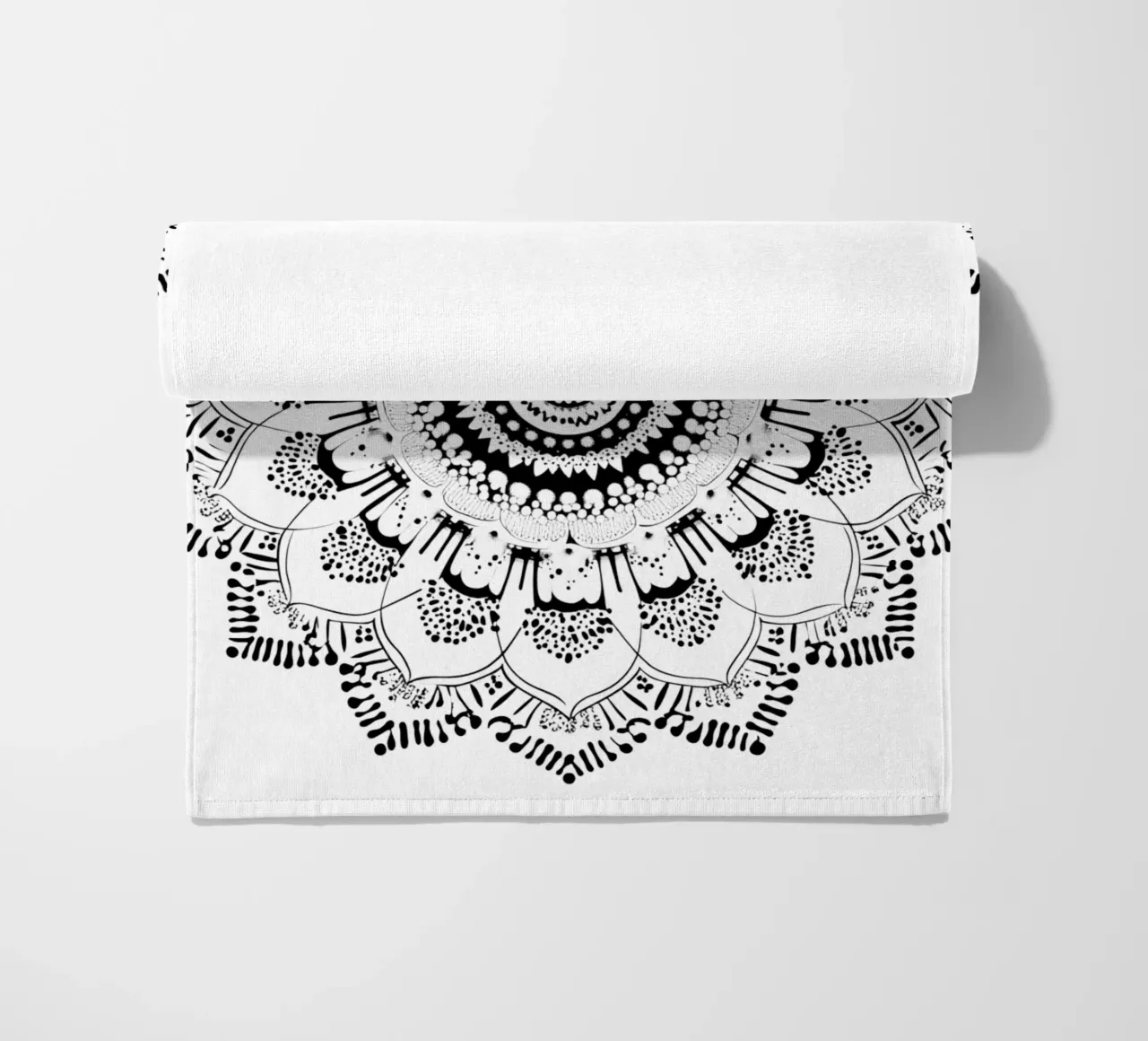 Mandala in bianco e nero telo mare da Spiritual Touch